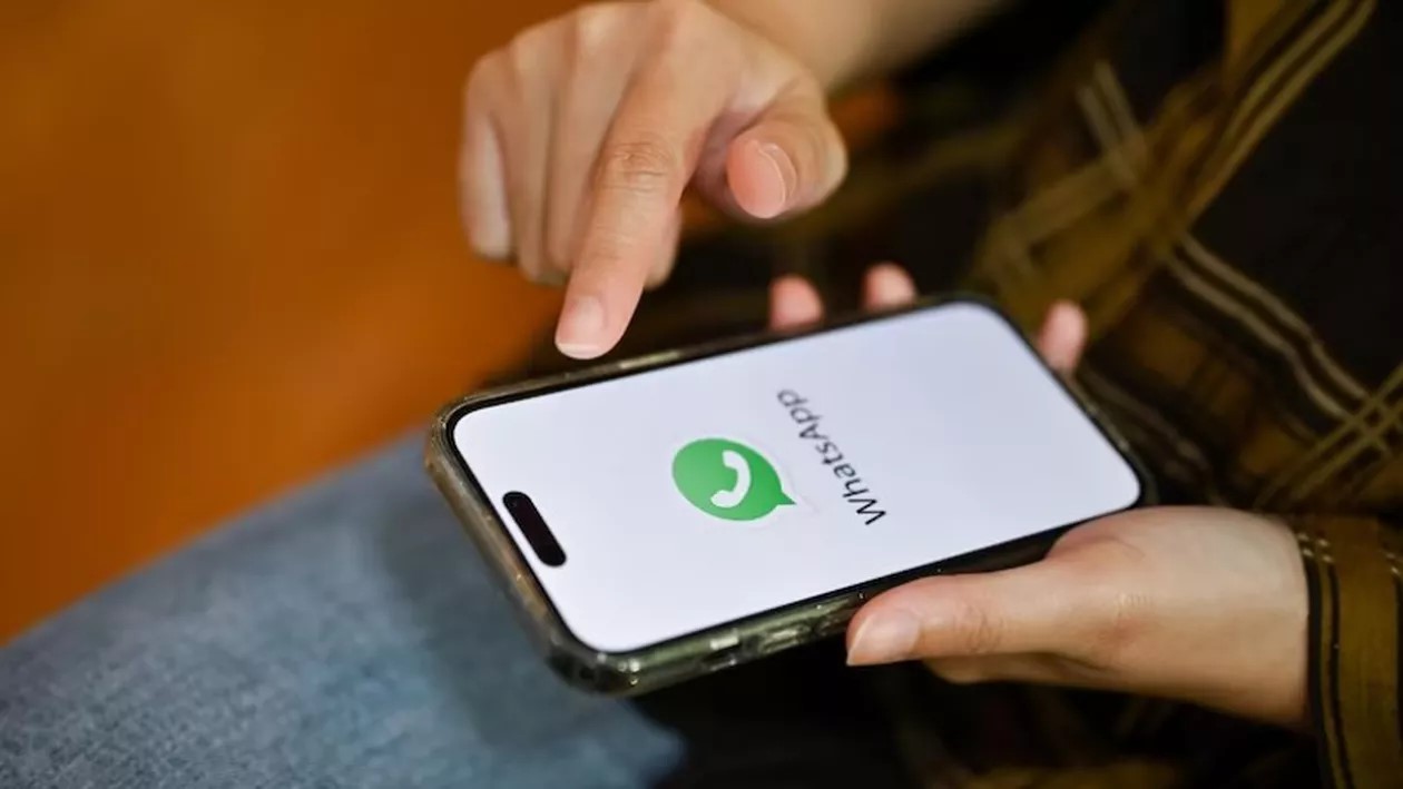 Noua înșelătorie de pe WhatsApp: Cum poți rămâne fără cont, chiar dacă nu răspunzi la mesaje sau apeluri 