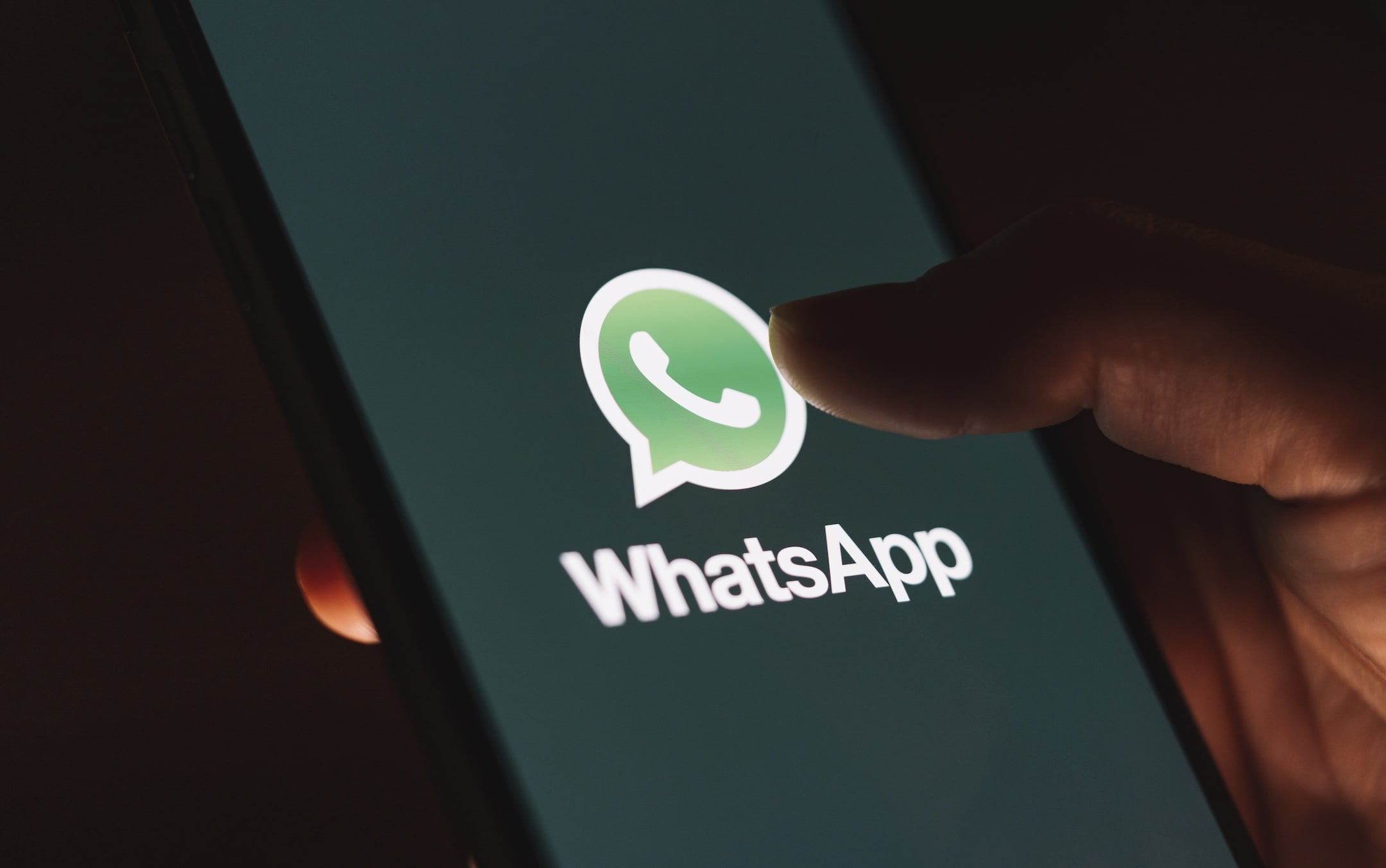  Inteligența artificială ajunge și pe WhatsApp, aplicație folosită de toată lumea