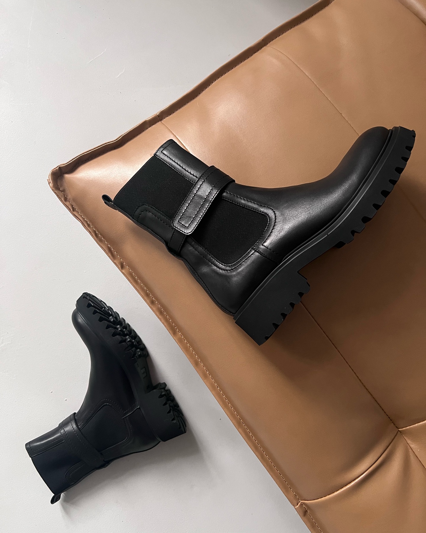 Încălțăminte bărbătească pentru 2025: Ultimele tendințe și propuneri