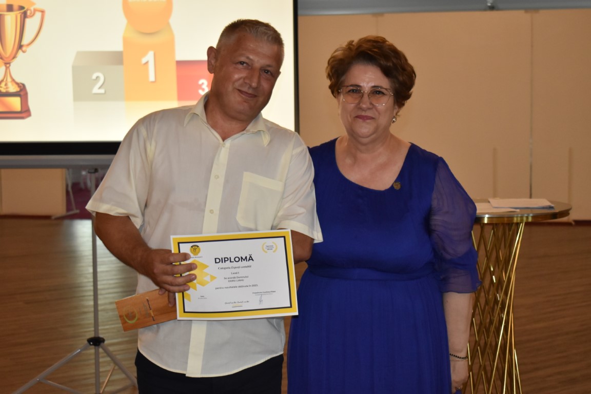 CLIPUL ZILEI 16 iulie 2024: Impactul integrării inteligenței artificiale în domeniul financiar contabil prin transformare digitală 