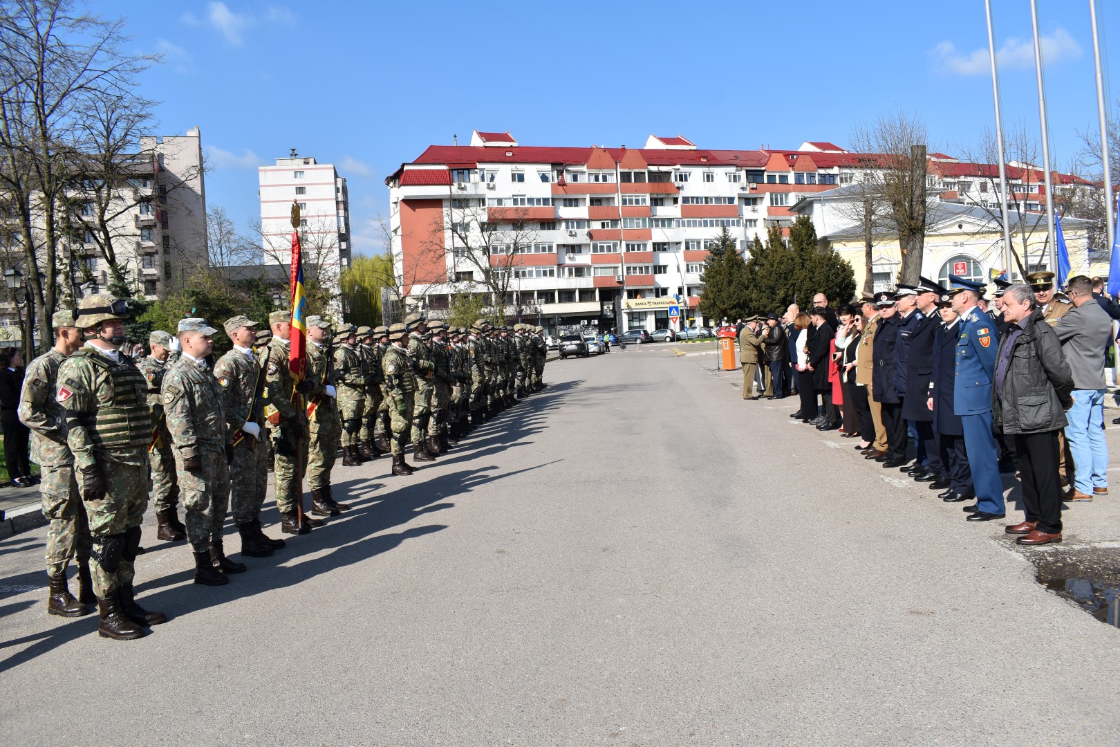 Ziua Nato marcata la Botosani in 15 minute.
