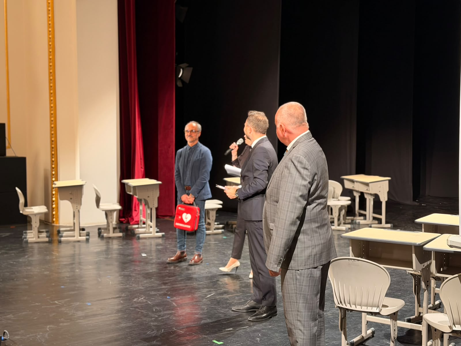 ziua resuscitarii marcata cu teatru la botosani