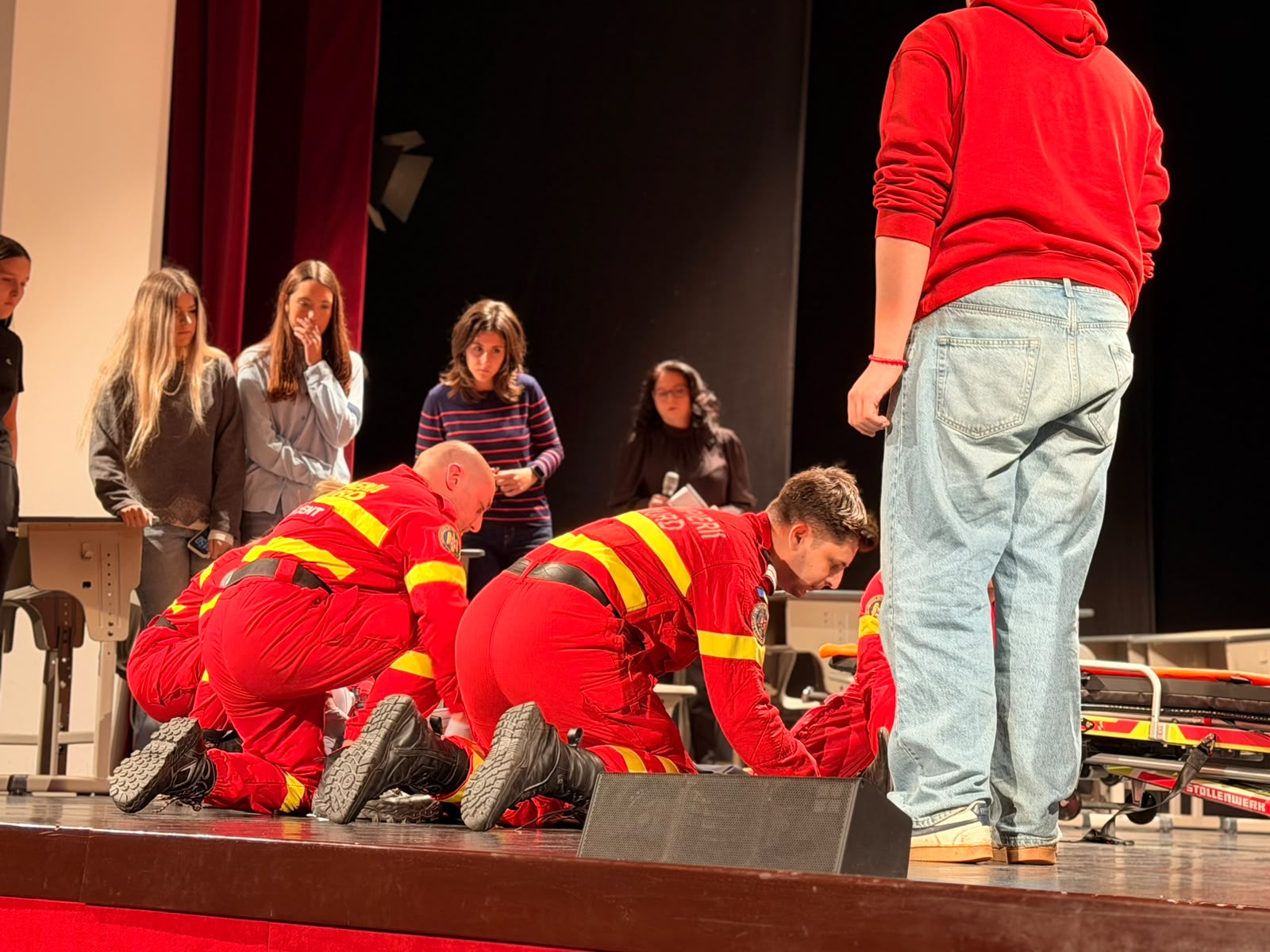 ziua resuscitarii marcata cu teatru la botosani