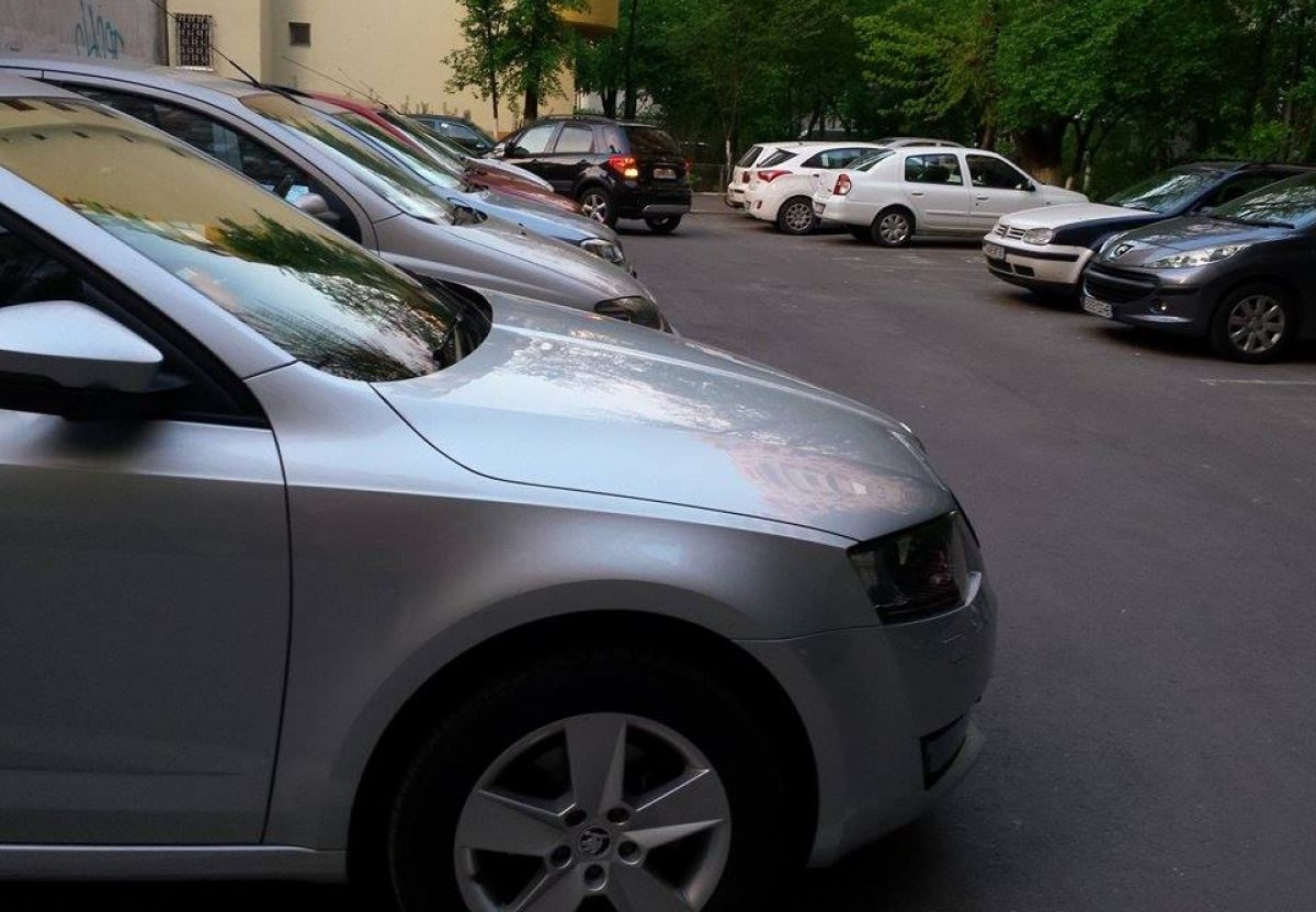 Chilipir De Unde Poti Cumpara Masini De Lux Sau Haine La Pret De Nimic Despre Botosaniul Interzis