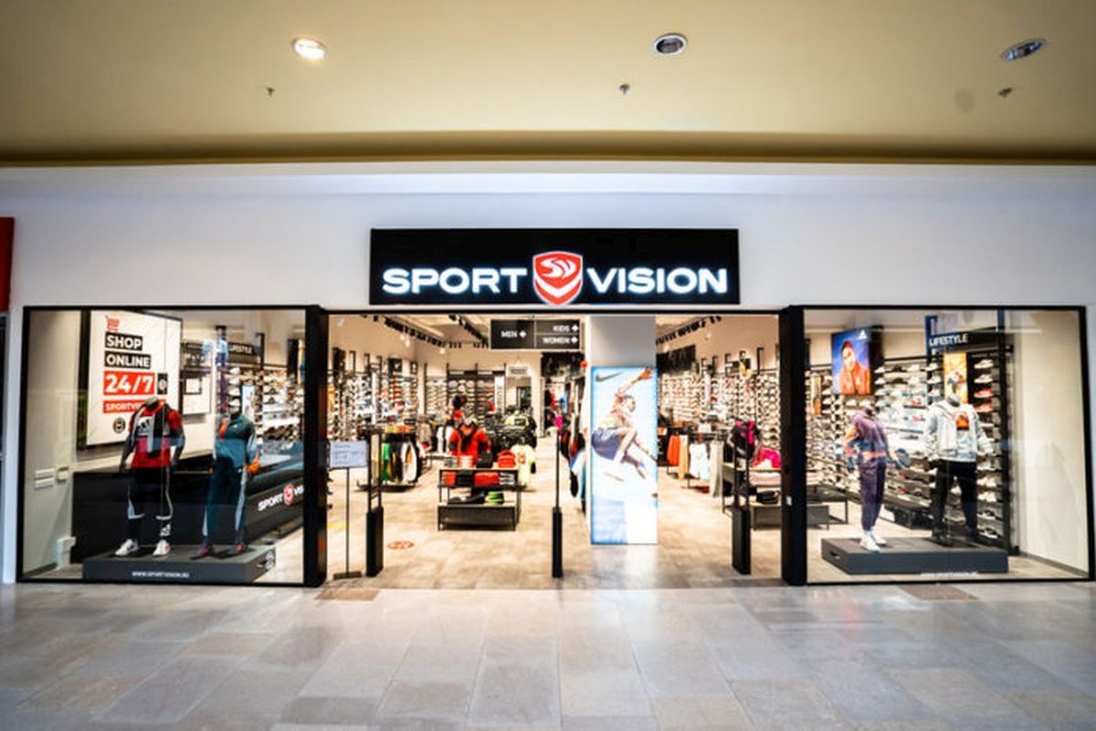 Touhou veteran Noisy Sport Vision a inaugurat la Iulius Mall Suceava cel de-al doilea magazin  din nord-estul Romaniei - Despre Botosaniul interzis